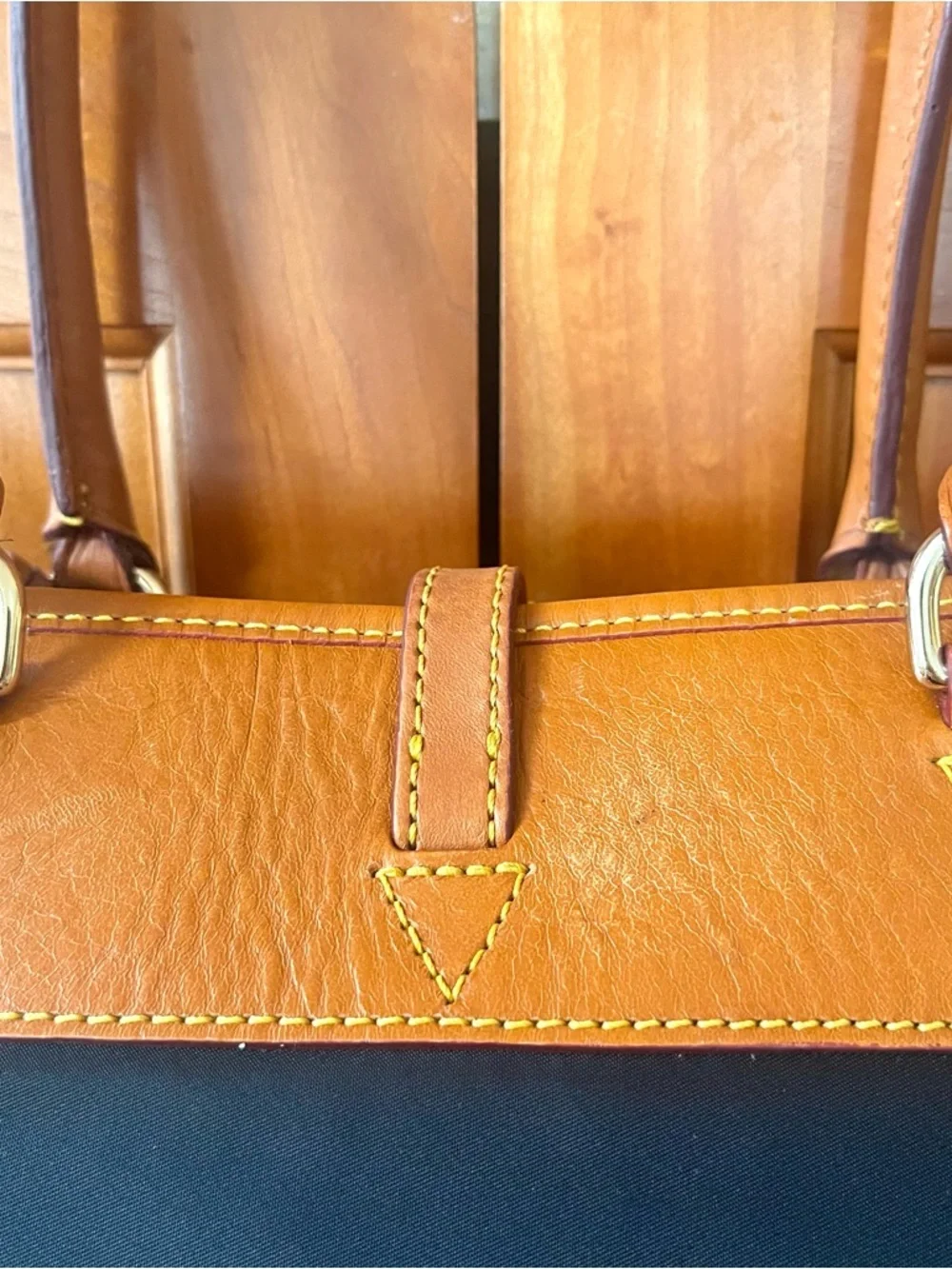 Dooney & Bourke Editors Tote Bag - Picture 6 of 11